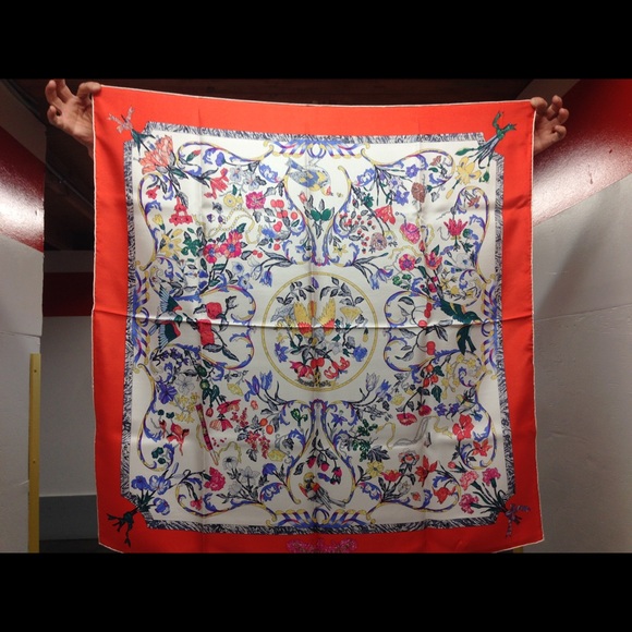 โฅโบMeet Your Posher!โโ - Picture 6 of 16